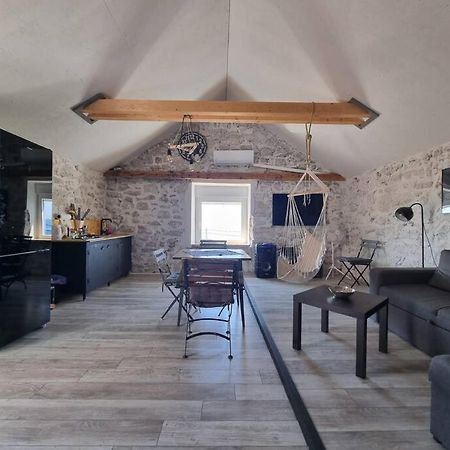 Vila Kyra Rtina Exteriér fotografie