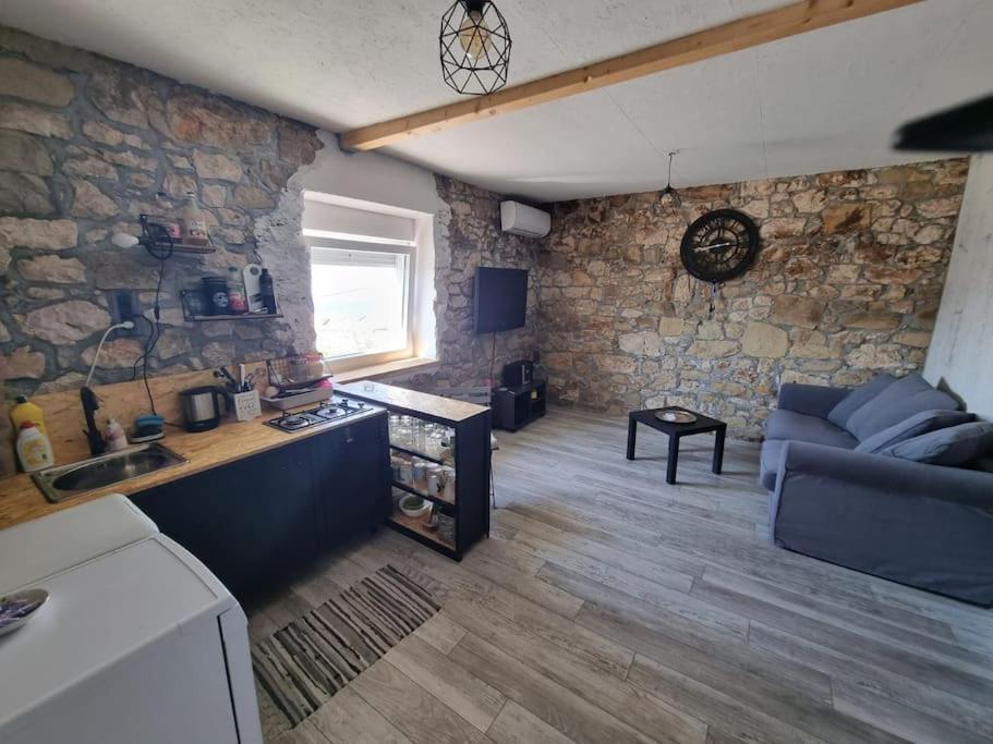 Vila Kyra Rtina Exteriér fotografie