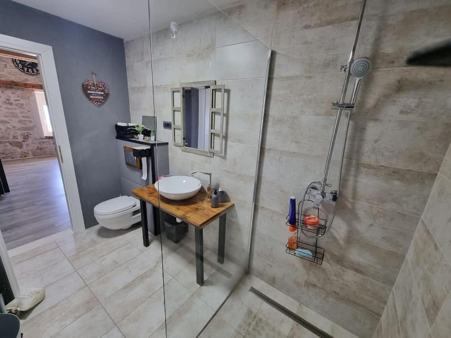 Vila Kyra Rtina Exteriér fotografie