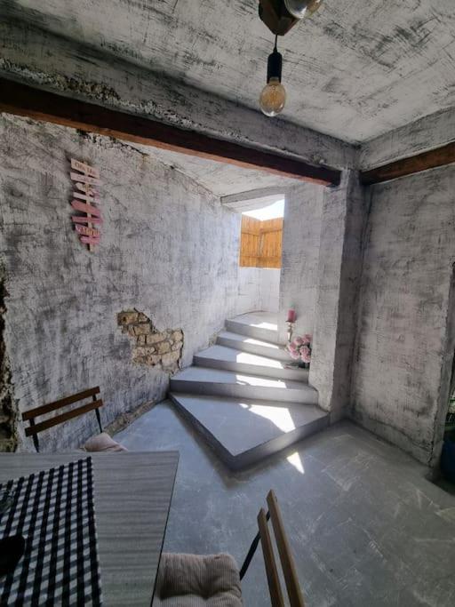 Vila Kyra Rtina Exteriér fotografie