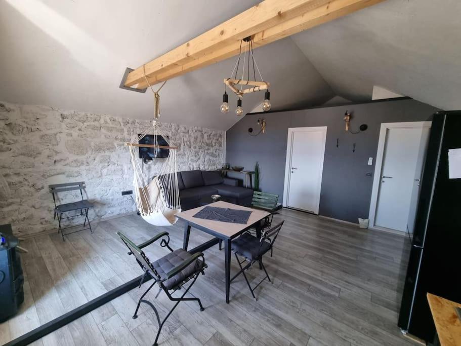 Vila Kyra Rtina Exteriér fotografie